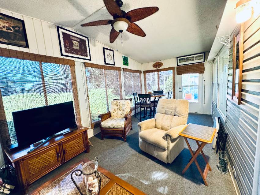 4387 Doral Ct. a Lakeland, FL Mobile or Manufactured Home for Sale